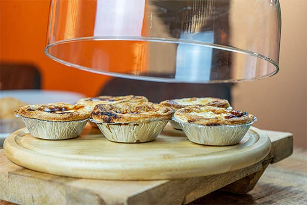 Pastel de nata – per stuk laten bezorgen in Bergen? Sassen Deli